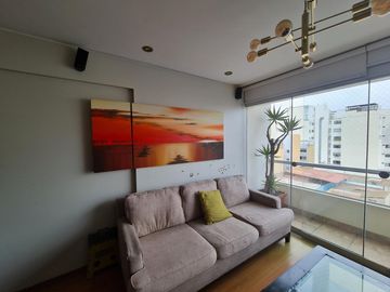 SE ALQUILA DEPARTAMENTO A 5 CUADRAS DEL MALECON EN MIRAFLORES Y A PASOS DE LA ZONA DE PARQUES