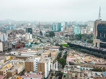 SE ALQUILA PEQUEÑO EDIFICIO PARA CALL CENTER y OFICINA