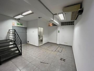SE ALQUILA PEQUEÑO EDIFICIO PARA CALL CENTER y OFICINA