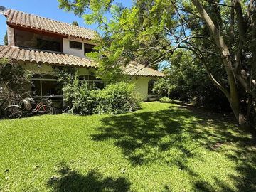 VENTA CASA  EN COUNTRY BANCO PROVINCIA