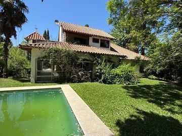 VENTA CASA  EN COUNTRY BANCO PROVINCIA