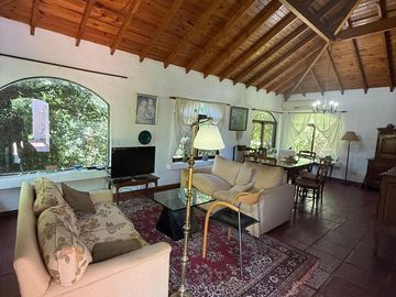 VENTA CASA  EN COUNTRY BANCO PROVINCIA