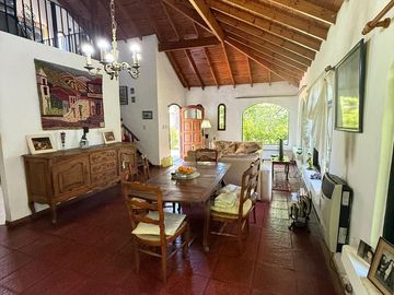 VENTA CASA  EN COUNTRY BANCO PROVINCIA