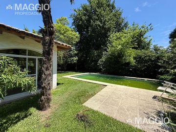 VENTA CASA  EN COUNTRY BANCO PROVINCIA