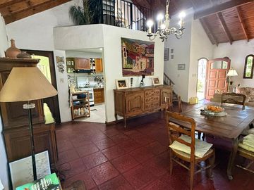 VENTA CASA  EN COUNTRY BANCO PROVINCIA