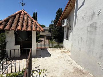 VENTA CASA  EN COUNTRY BANCO PROVINCIA