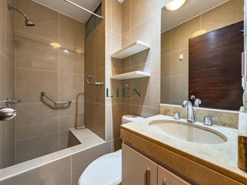 Exclusivo Flat con doble terraza