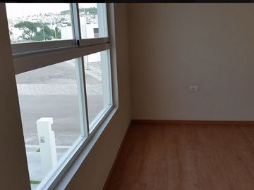 Casa en venta en Misión San Joaquín por Constituyentes