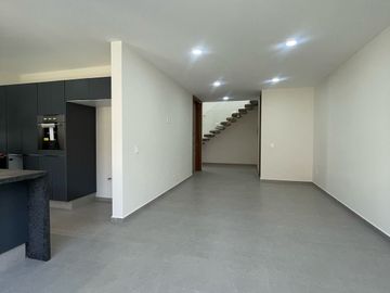 CASA EN VENTA EN COTO BOSQUETTO