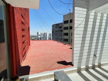 PENTHOUSE EN VENTA EN FUENTES DEL PEDREGAL EN 3 NIVELES