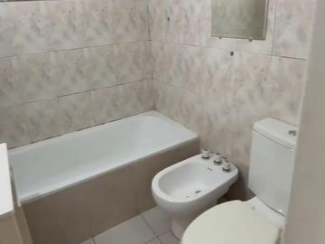 Departamento en venta - 2 Dormitorios 1 Baño - Recoleta