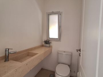 RBS. HERMOSA CASA EN EL CAMPO FINCAS EXCLUSIVAS, CARDALES.