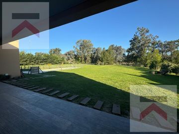 Casa 4 dormitorios piscina gran lote 2170m2 Barrio Chacras de la Reserva Cardales