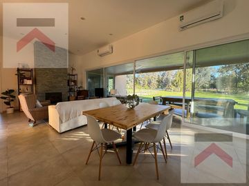 Casa 4 dormitorios piscina gran lote 2170m2 Barrio Chacras de la Reserva Cardales