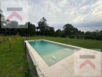 Casa 4 dormitorios piscina gran lote 2170m2 Barrio Chacras de la Reserva Cardales
