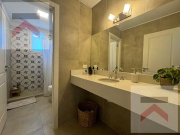 Casa 4 dormitorios piscina gran lote 2170m2 Barrio Chacras de la Reserva Cardales