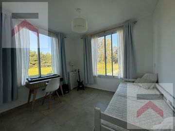 Casa 4 dormitorios piscina gran lote 2170m2 Barrio Chacras de la Reserva Cardales
