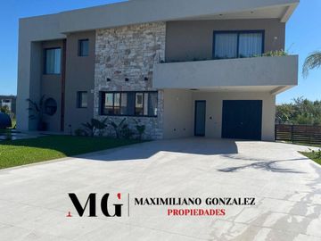 Casa en  venta, 7 ambientes - Terralagos, Canning