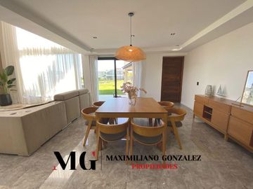 Casa en  venta, 7 ambientes - Terralagos, Canning