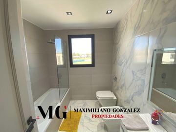 Casa en  venta, 7 ambientes - Terralagos, Canning