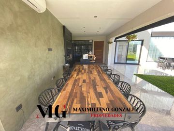 Casa en  venta, 7 ambientes - Terralagos, Canning