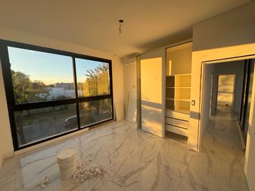 Casa de 4 dormitorios en venta en Haras Santa Maria, Escobar