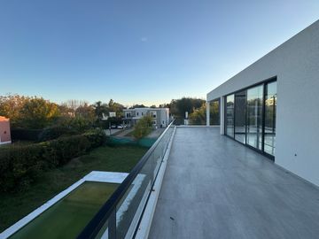 Casa de 4 dormitorios en venta en Haras Santa Maria, Escobar