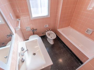 Departamento en  VENTA 4 ambientes Balvanera
