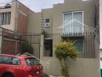 BAJA DE PRECIO!! VENTA DE CASA EN COLONIA REFORMA A UNOS PASOS DE LIBRAMIENTO