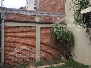 BAJA DE PRECIO!! VENTA DE CASA EN COLONIA REFORMA A UNOS PASOS DE LIBRAMIENTO