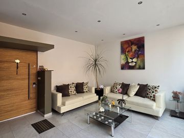 Se vende casa en Fuentes de Tepepan, Tlalpan.