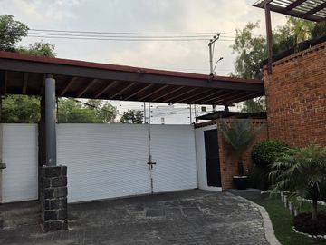 Se vende casa en Fuentes de Tepepan, Tlalpan.