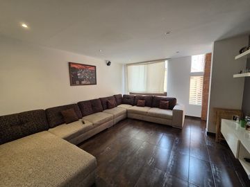 Se vende casa en Fuentes de Tepepan, Tlalpan.