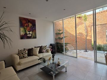 Se vende casa en Fuentes de Tepepan, Tlalpan.