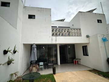Casa en venta en Conkal Mérida Yucatán entrega inmediata de 3 recámaras