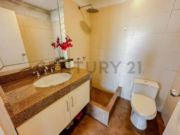 OCASIÓN PENTHOUSE -VISTA EXTERNA CON 2 COCHERAS Y DEPOSITO LIMITE CON SAN ISIDRO