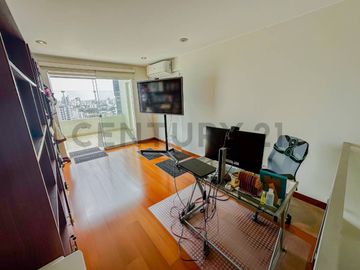 OCASIÓN PENTHOUSE -VISTA EXTERNA CON 2 COCHERAS Y DEPOSITO LIMITE CON SAN ISIDRO