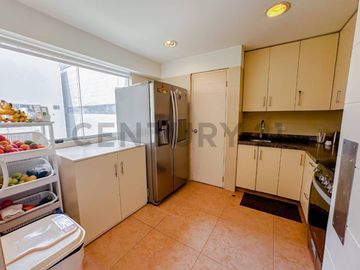 OCASIÓN PENTHOUSE -VISTA EXTERNA CON 2 COCHERAS Y DEPOSITO LIMITE CON SAN ISIDRO