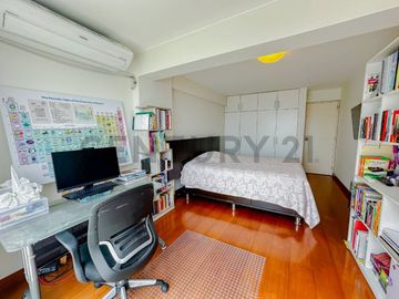 OCASIÓN PENTHOUSE -VISTA EXTERNA CON 2 COCHERAS Y DEPOSITO LIMITE CON SAN ISIDRO