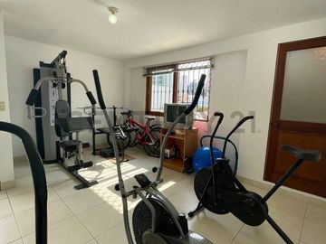 ¡VIVE EL LUJO EN LA AURORA, MIRAFLORES!