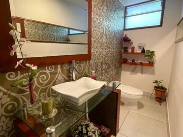 ¡VIVE EL LUJO EN LA AURORA, MIRAFLORES!