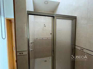 Casa en Venta Fraccionamiento Privado, Con Departamento incluido