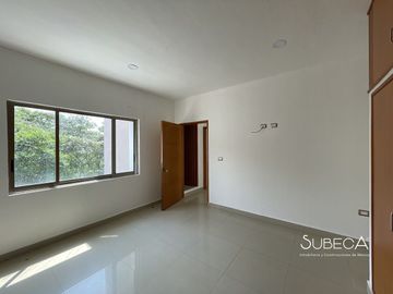 Casa en Venta Fraccionamiento Privado, Con Departamento incluido