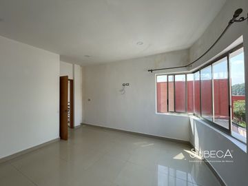 Casa en Venta Fraccionamiento Privado, Con Departamento incluido