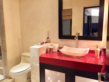 Casa en Venta cerca de Interlomas, $18,000,000