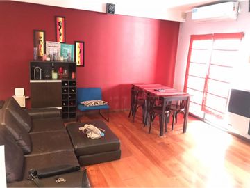 VENTA DUPLEX DE PASILLO 2 DORMITORIOS MAS ESCRITORIO
