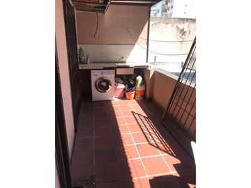 VENTA DUPLEX DE PASILLO 2 DORMITORIOS MAS ESCRITORIO