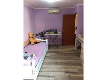 VENTA DUPLEX DE PASILLO 2 DORMITORIOS MAS ESCRITORIO