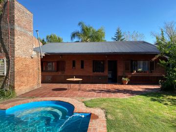 VENTA CASA 3 DORMITORIOS COUNTRY PROFESIONAL FUNES