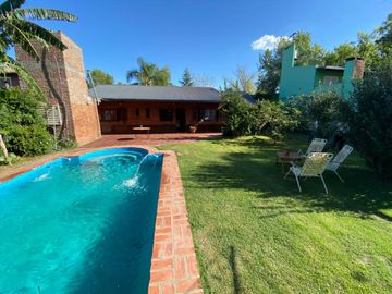 VENTA CASA 3 DORMITORIOS COUNTRY PROFESIONAL FUNES